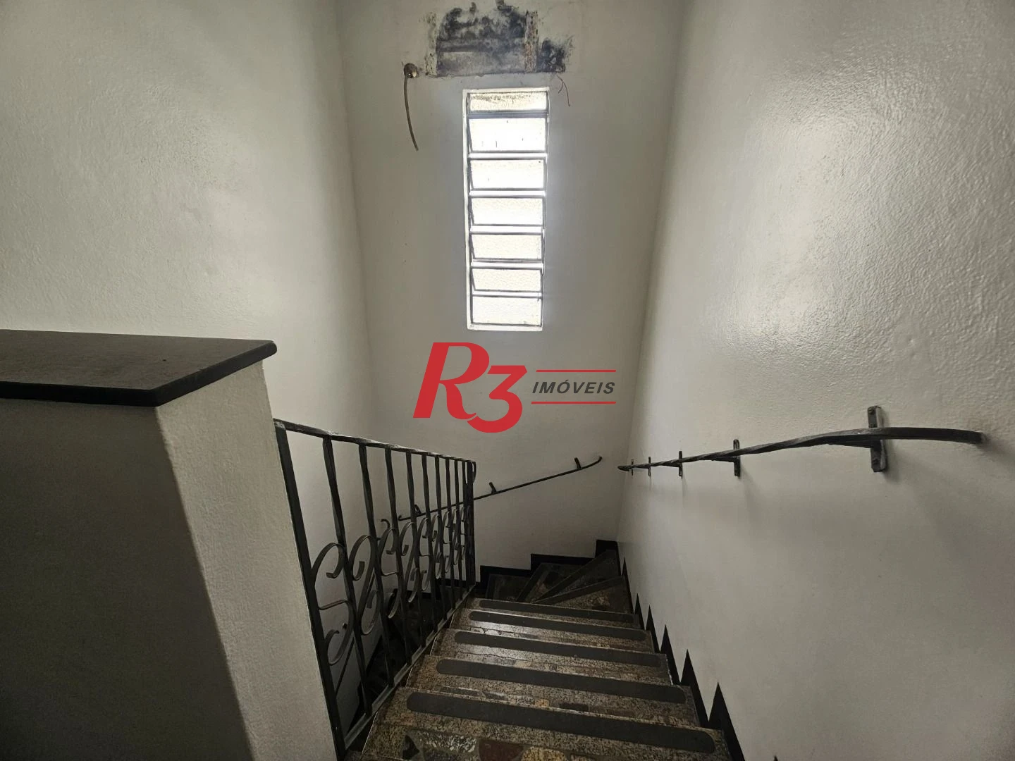 Sobrado com 5 dormitórios à venda, 340 m² por R$ 1.500.000,00 - Aparecida - Santos/SP