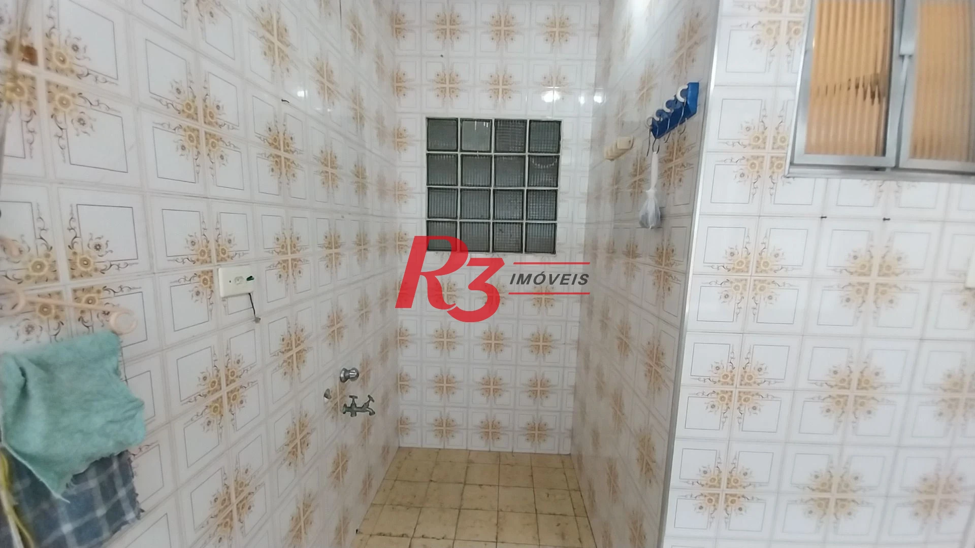 Casa com 3 dormitórios à venda, 142 m² por R$ 700.000,00 - Encruzilhada - Santos/SP