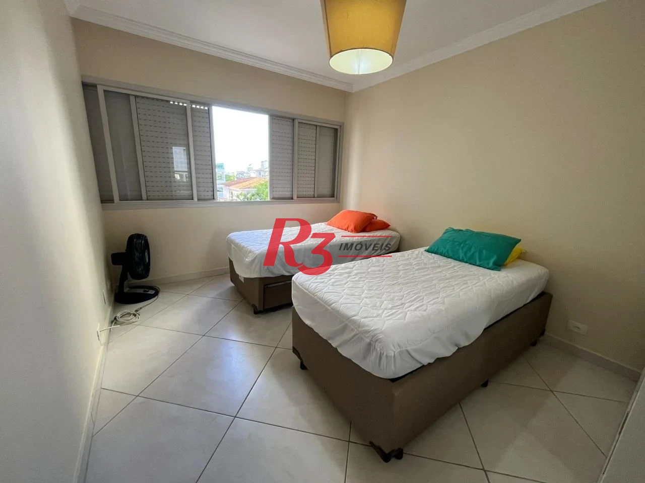 Apartamento com 2 dormitórios à venda, 104 m² por R$ 610.000,00 - Vila Alzira - Guarujá/SP