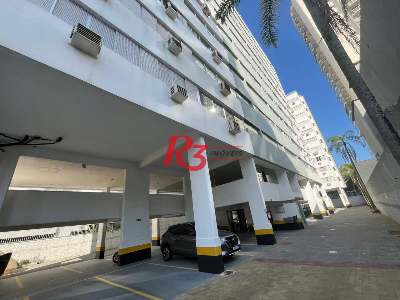 Apartamento com 2 dormitórios à venda, 104 m² por R$ 610.000,00 - Vila Alzira - Guarujá/SP