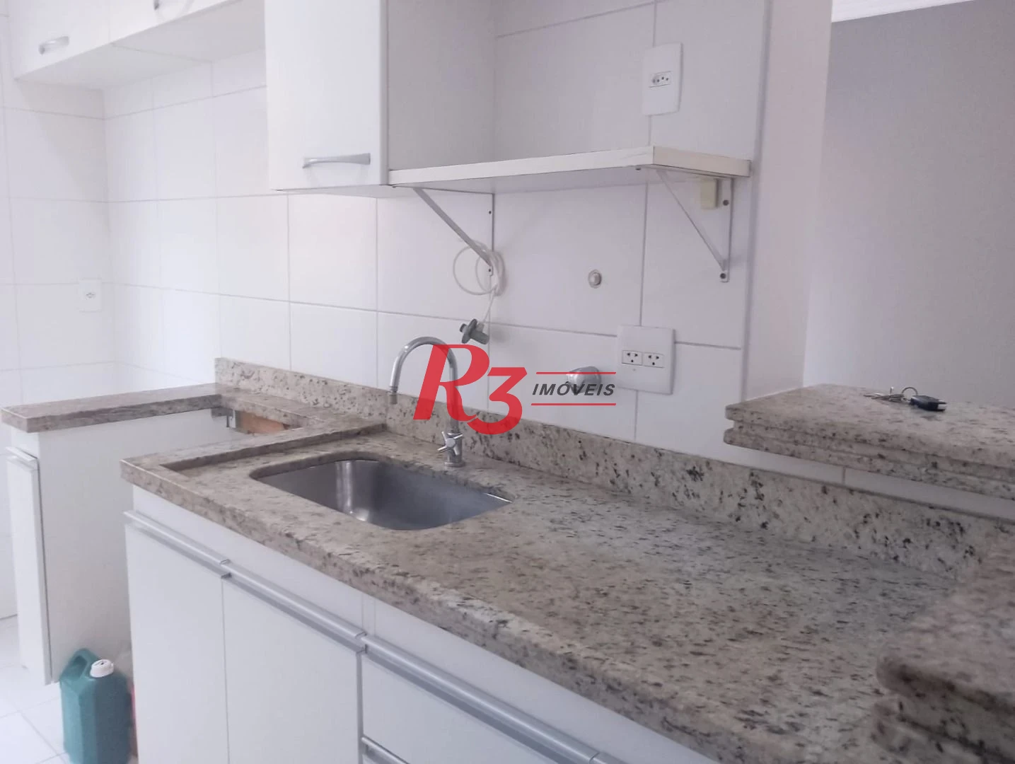 Apartamento com 2 dormitórios para alugar, 62 m² por R$ 4.500,01/ano - Gonzaga - Santos/SP