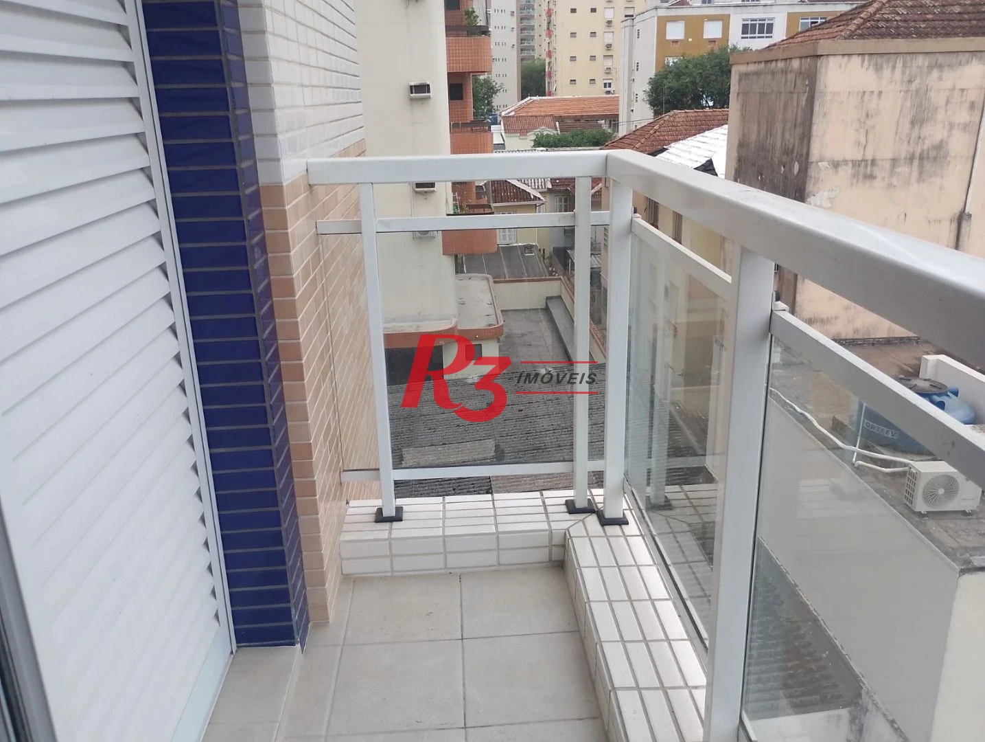 Apartamento com 2 dormitórios para alugar, 62 m² por R$ 4.500,01/ano - Gonzaga - Santos/SP