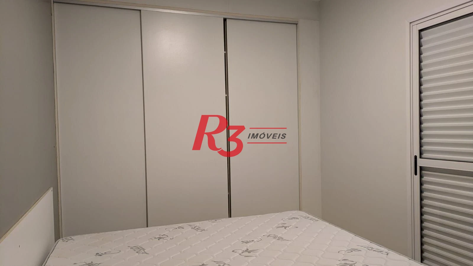 Apartamento com 2 dormitórios para alugar, 62 m² por R$ 4.500,01/ano - Gonzaga - Santos/SP