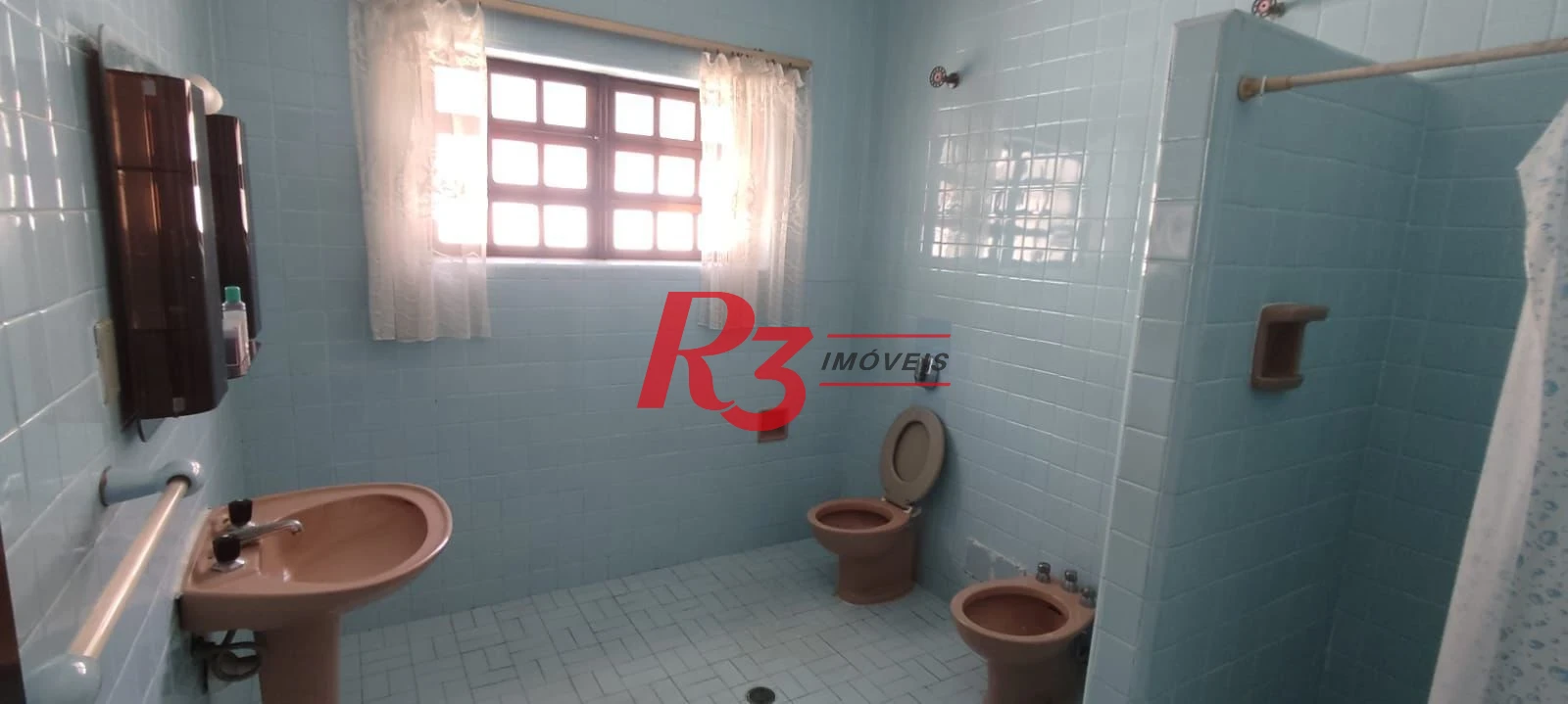 Casa com 5 dormitórios à venda, 290 m² por R$ 1.200.000,00 - Balneário Flórida - Praia Grande/SP