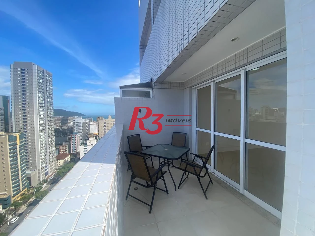 Apartamento Duplex com 3 dormitórios à venda, 148 m² por R$ 1.900.000,00 - Gonzaga - Santos/SP