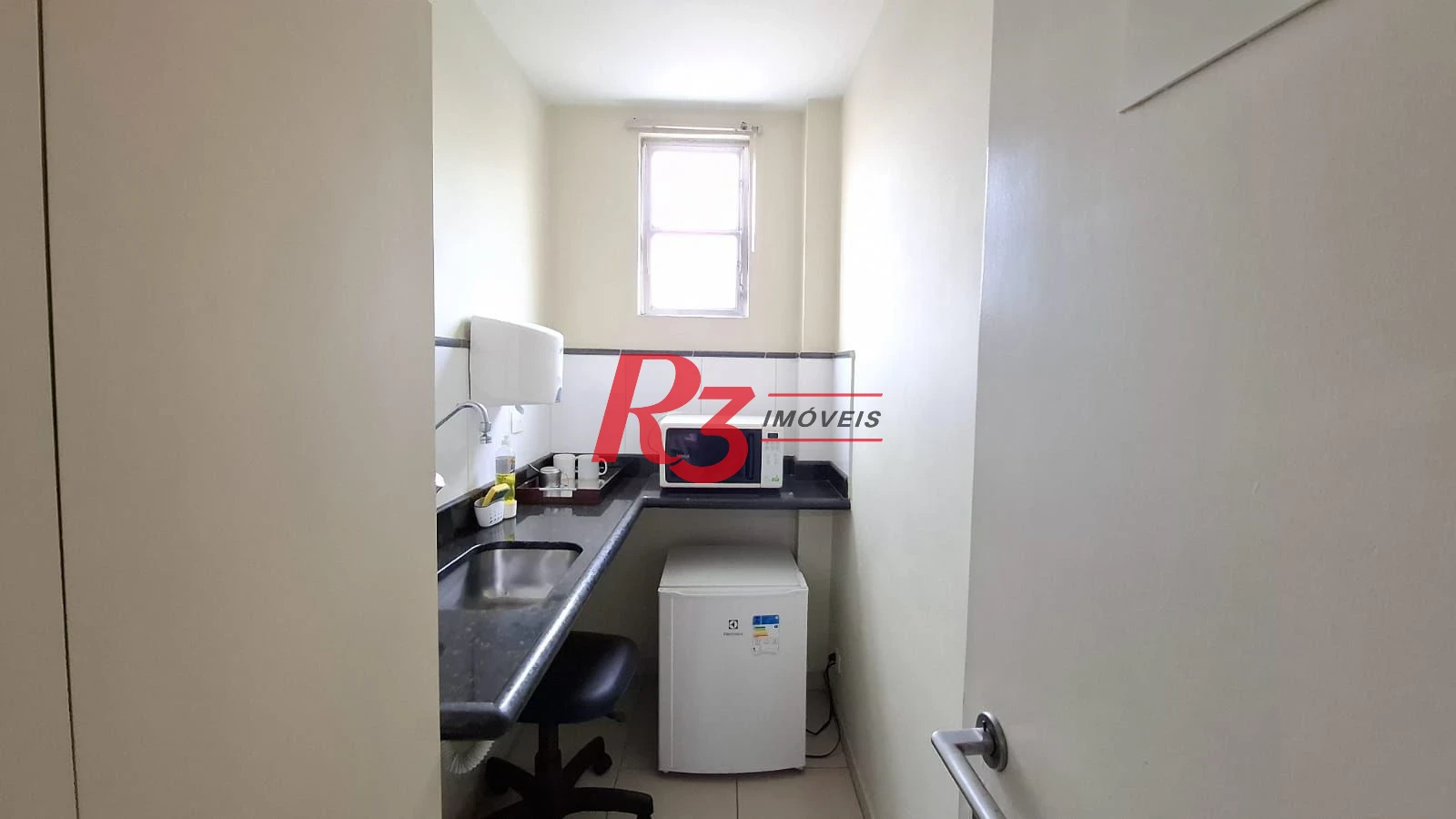 Sala à venda, 135 m² por R$ 750.000,00 - Gonzaga - Santos/SP