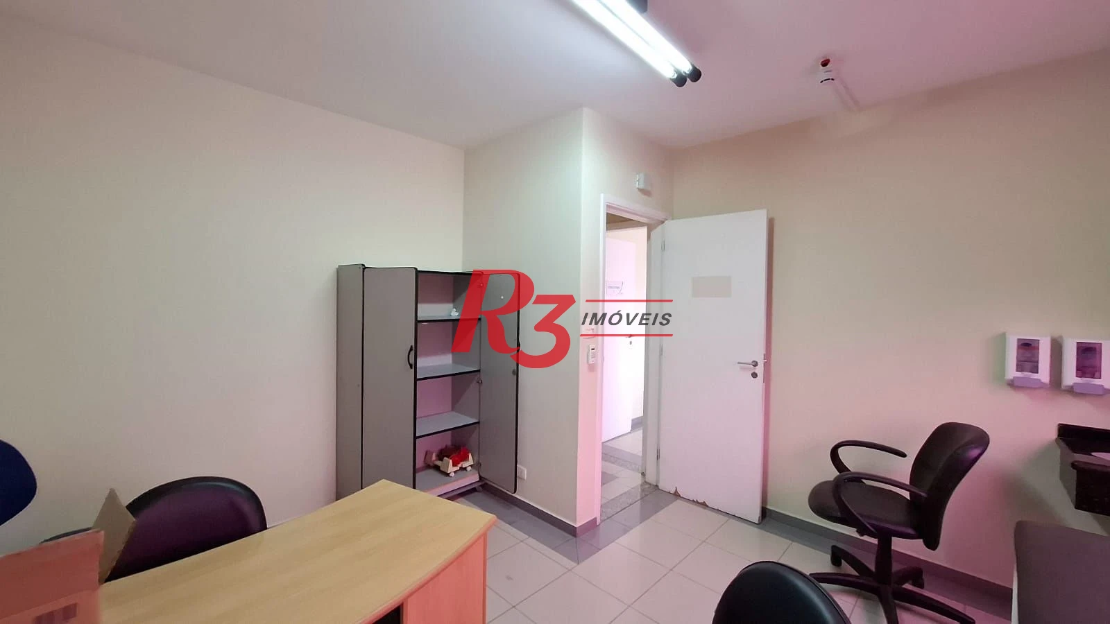 Sala à venda, 135 m² por R$ 750.000,00 - Gonzaga - Santos/SP