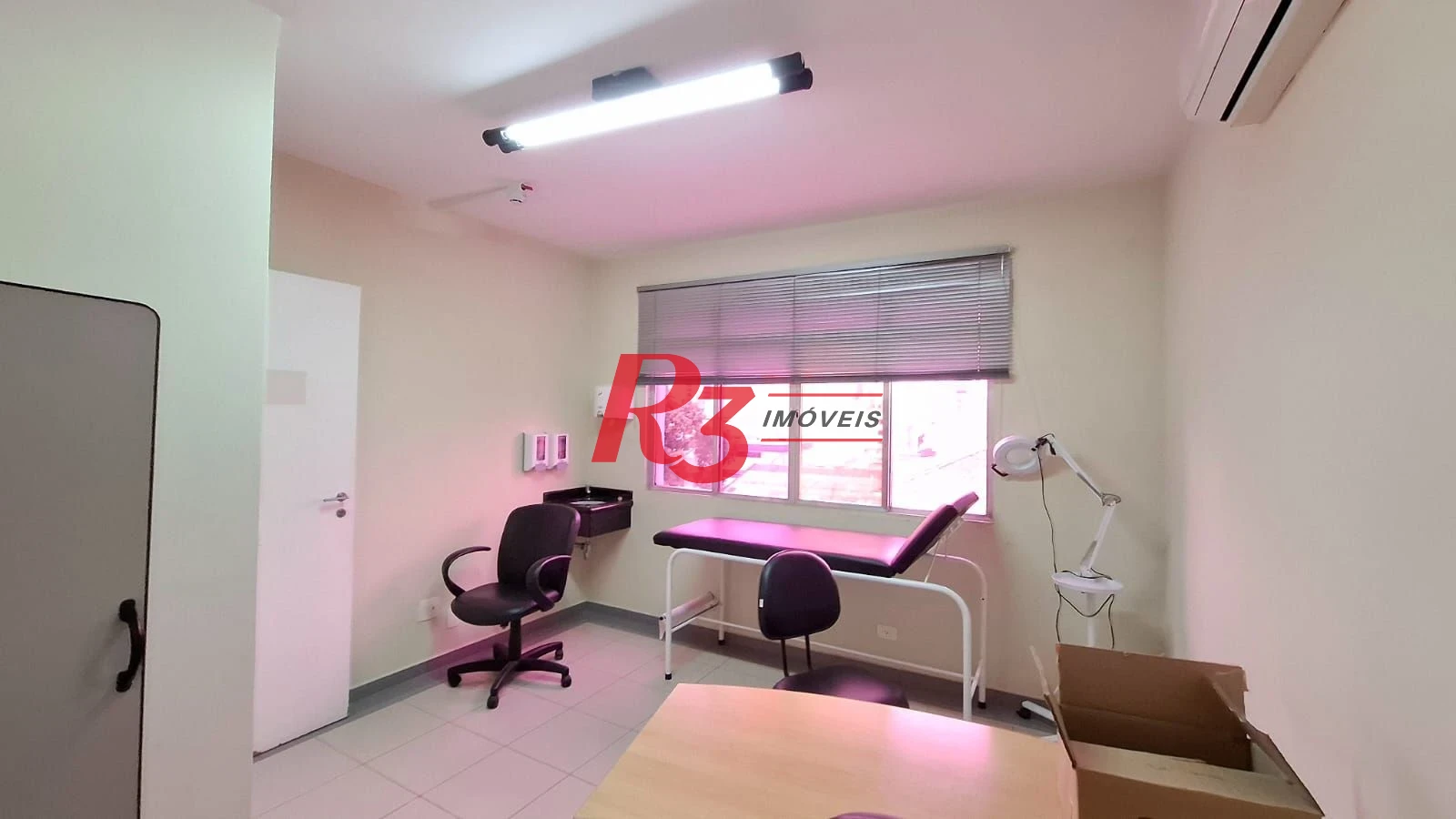 Sala à venda, 135 m² por R$ 750.000,00 - Gonzaga - Santos/SP