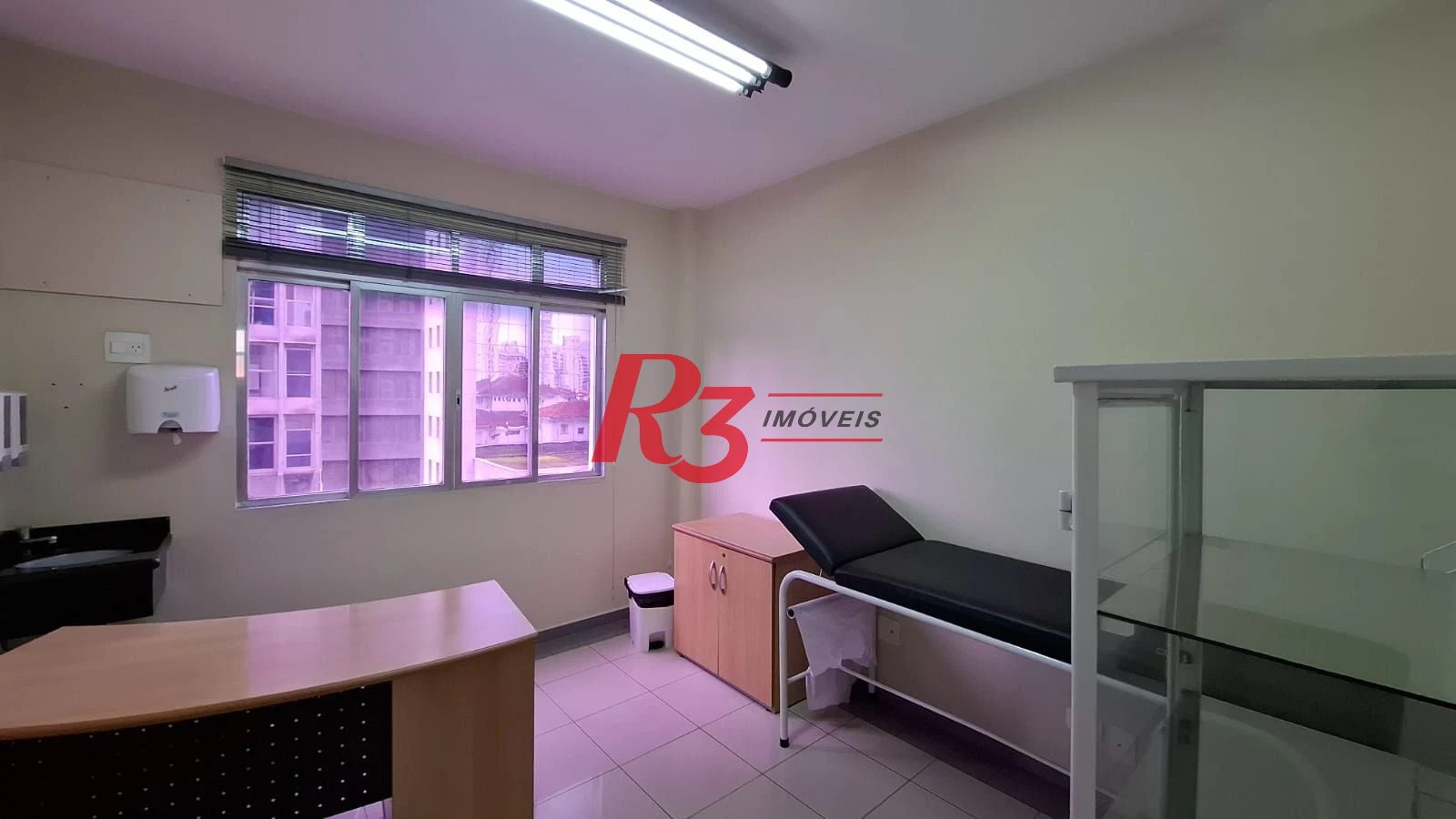 Sala à venda, 135 m² por R$ 750.000,00 - Gonzaga - Santos/SP