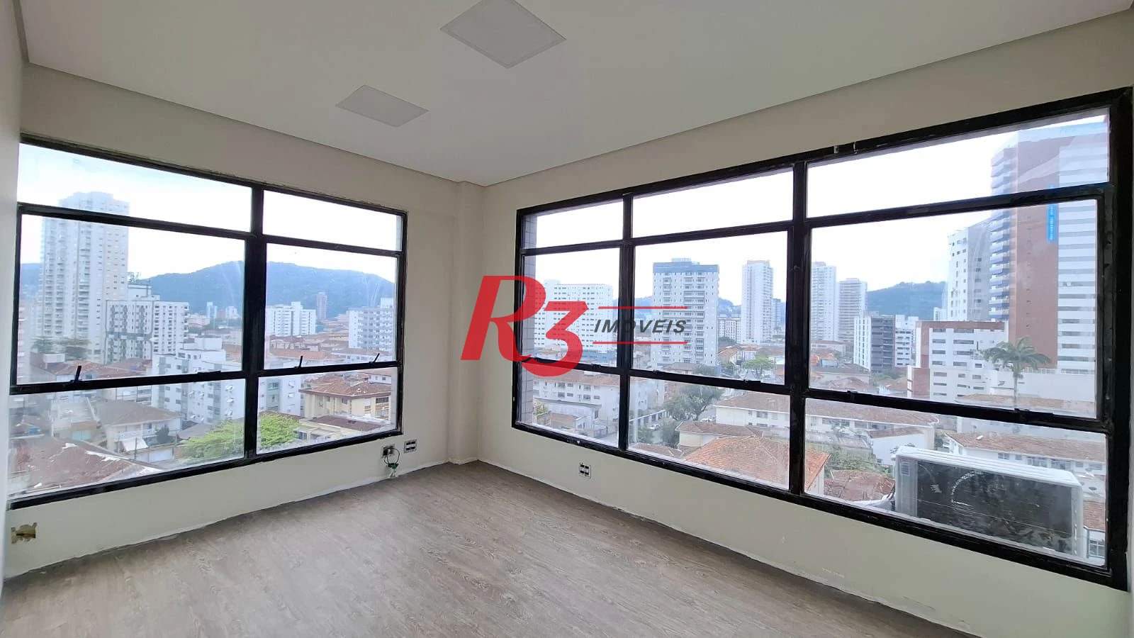 Sala à venda, 85 m² por R$ 750.000,00 - Vila Matias - Santos/SP