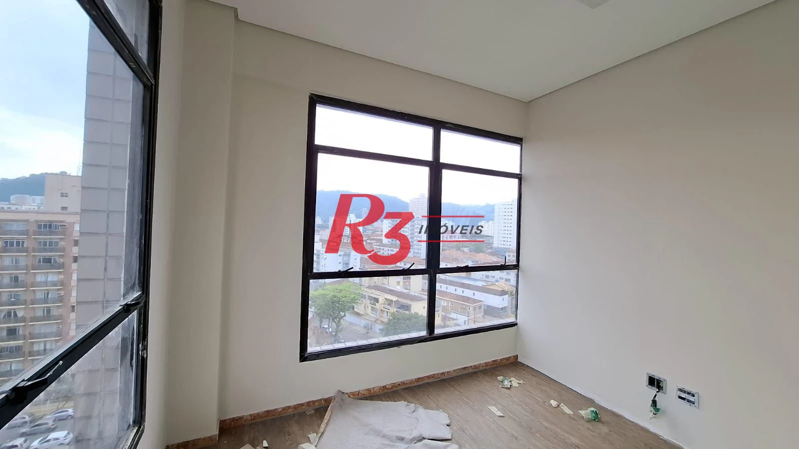 Sala à venda, 85 m² por R$ 750.000,00 - Vila Matias - Santos/SP