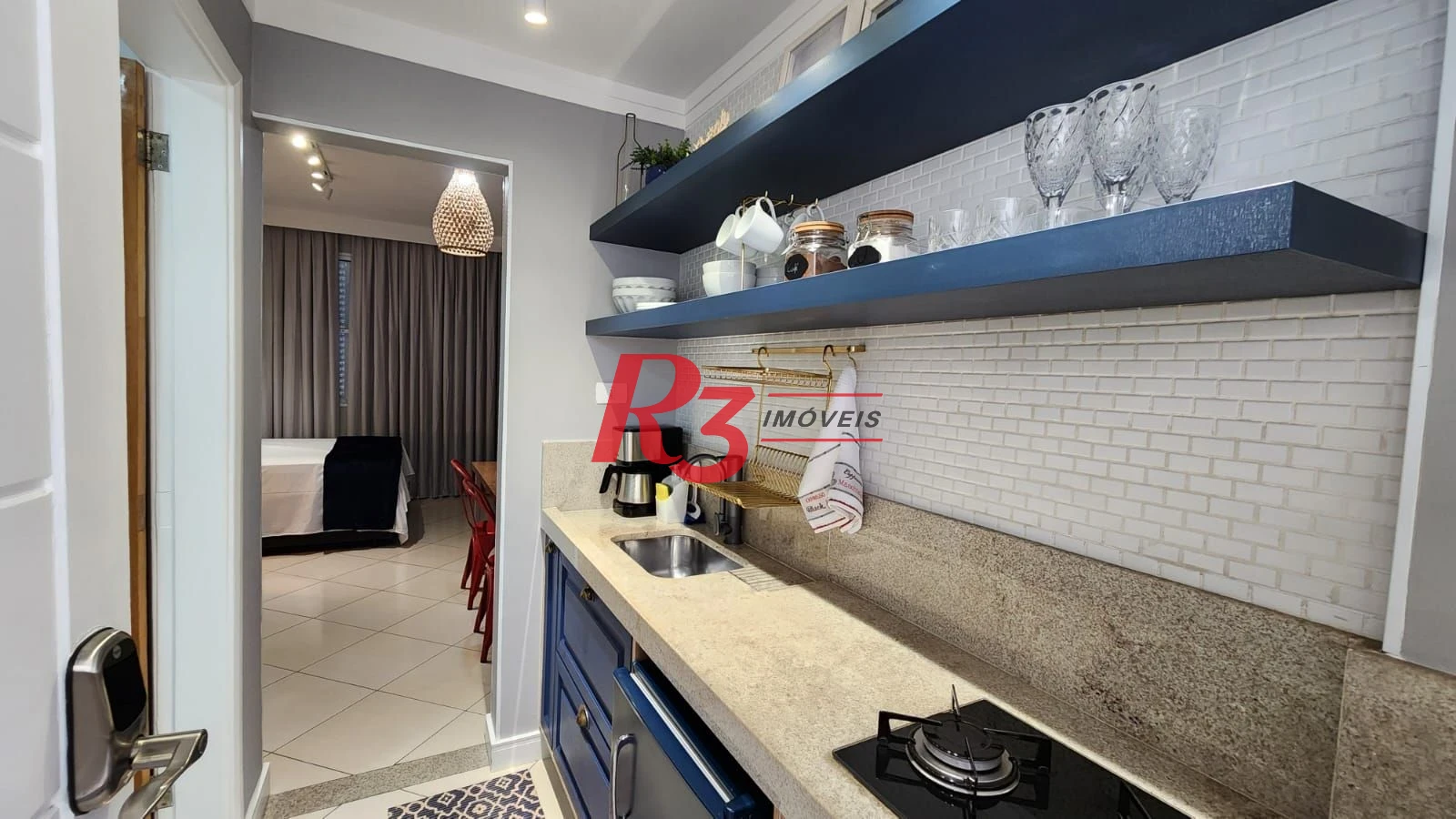 Kitnet com 1 dormitório à venda, 28 m² por R$ 375.000,00 - José Menino - Santos/SP