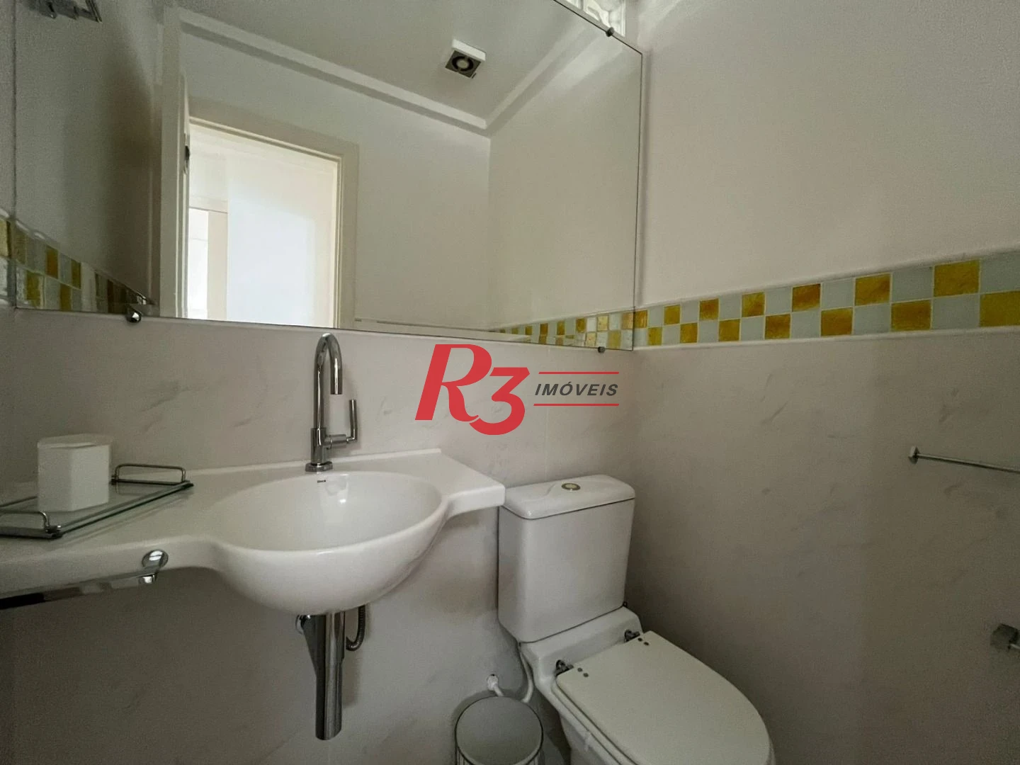 Apartamento com 3 dormitórios à venda, 120 m² por R$ 1.300.000,00 - Centro - Guarujá/SP