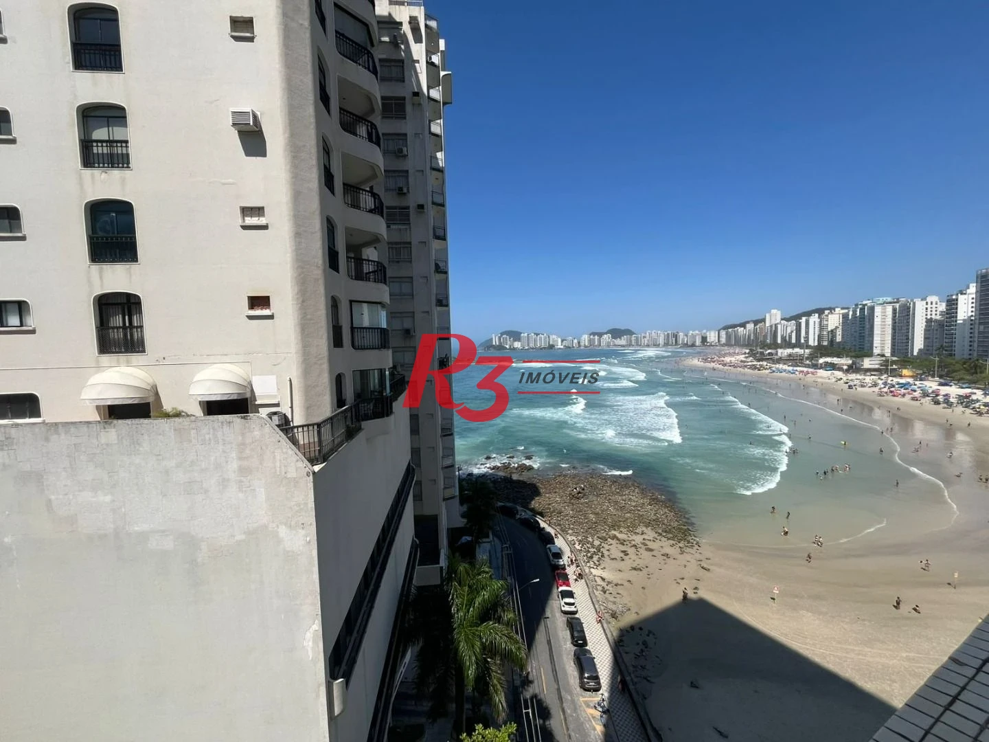 Apartamento com 3 dormitórios à venda, 120 m² por R$ 1.300.000,00 - Centro - Guarujá/SP
