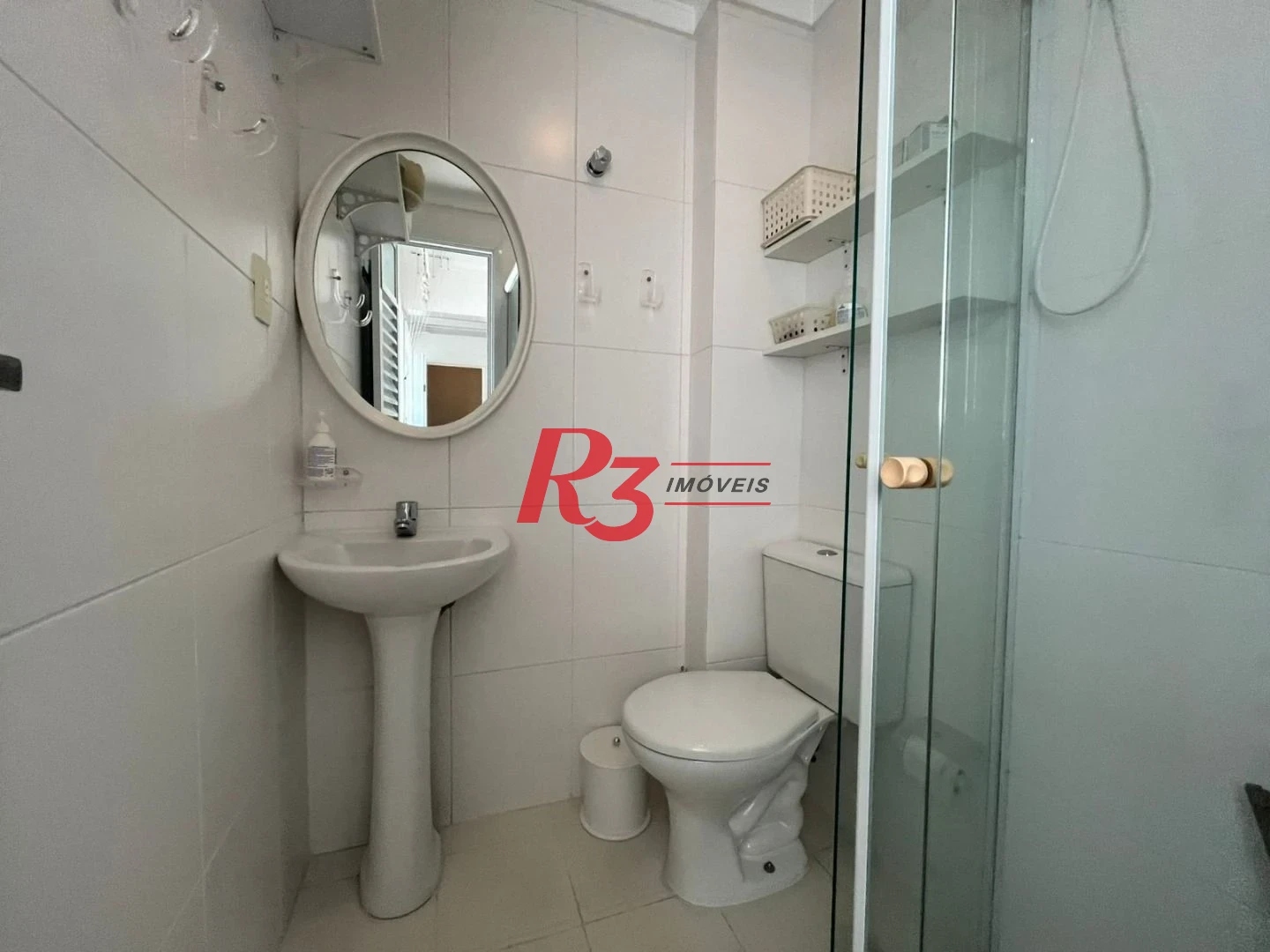 Apartamento com 3 dormitórios à venda, 120 m² por R$ 1.300.000,00 - Centro - Guarujá/SP