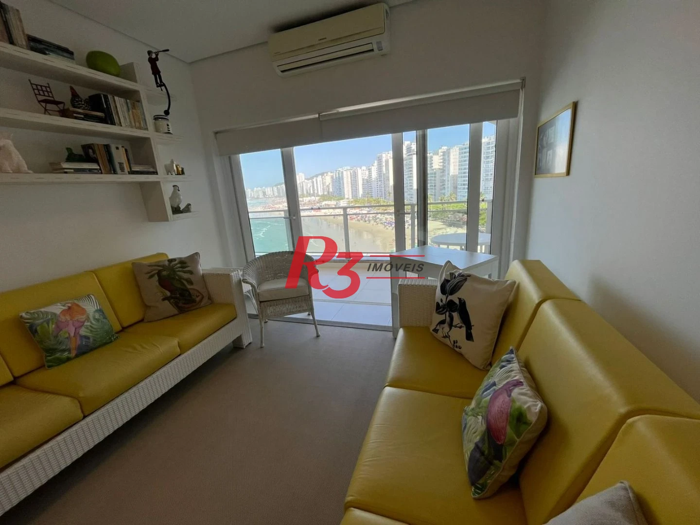 Apartamento com 3 dormitórios à venda, 120 m² por R$ 1.300.000,00 - Centro - Guarujá/SP