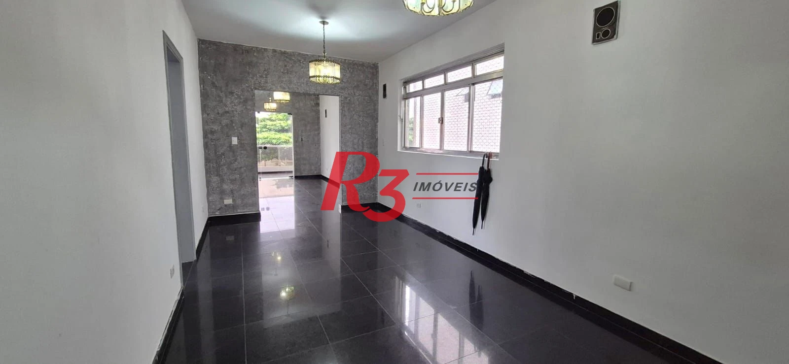 Cobertura com 5 dormitórios à venda, 422 m² por R$ 1.250.000,00 - Encruzilhada - Santos/SP