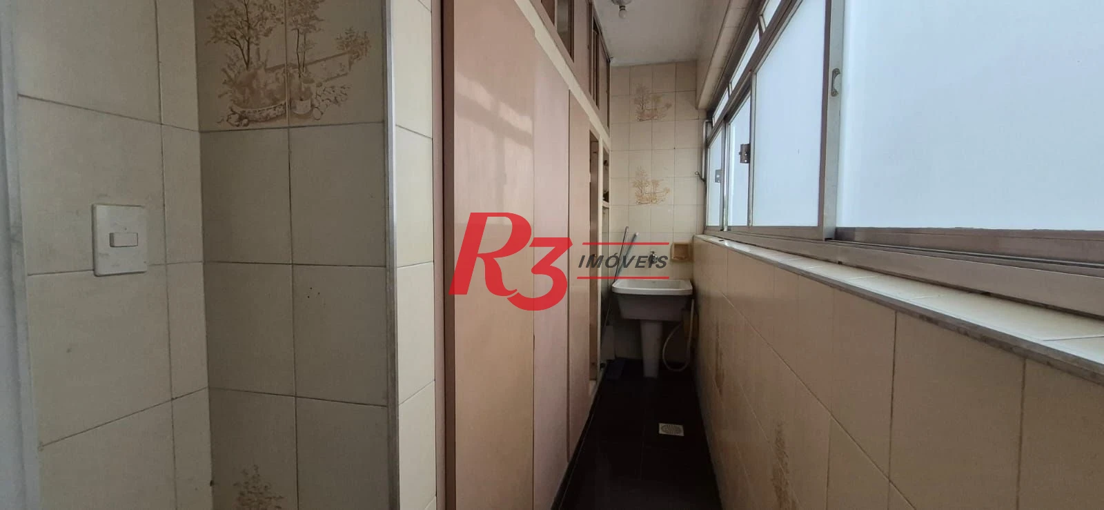 Cobertura com 5 dormitórios à venda, 422 m² por R$ 1.250.000,00 - Encruzilhada - Santos/SP