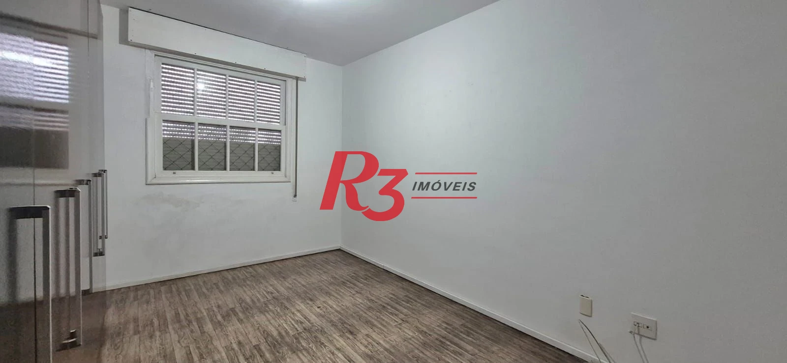 Cobertura com 5 dormitórios à venda, 422 m² por R$ 1.250.000,00 - Encruzilhada - Santos/SP