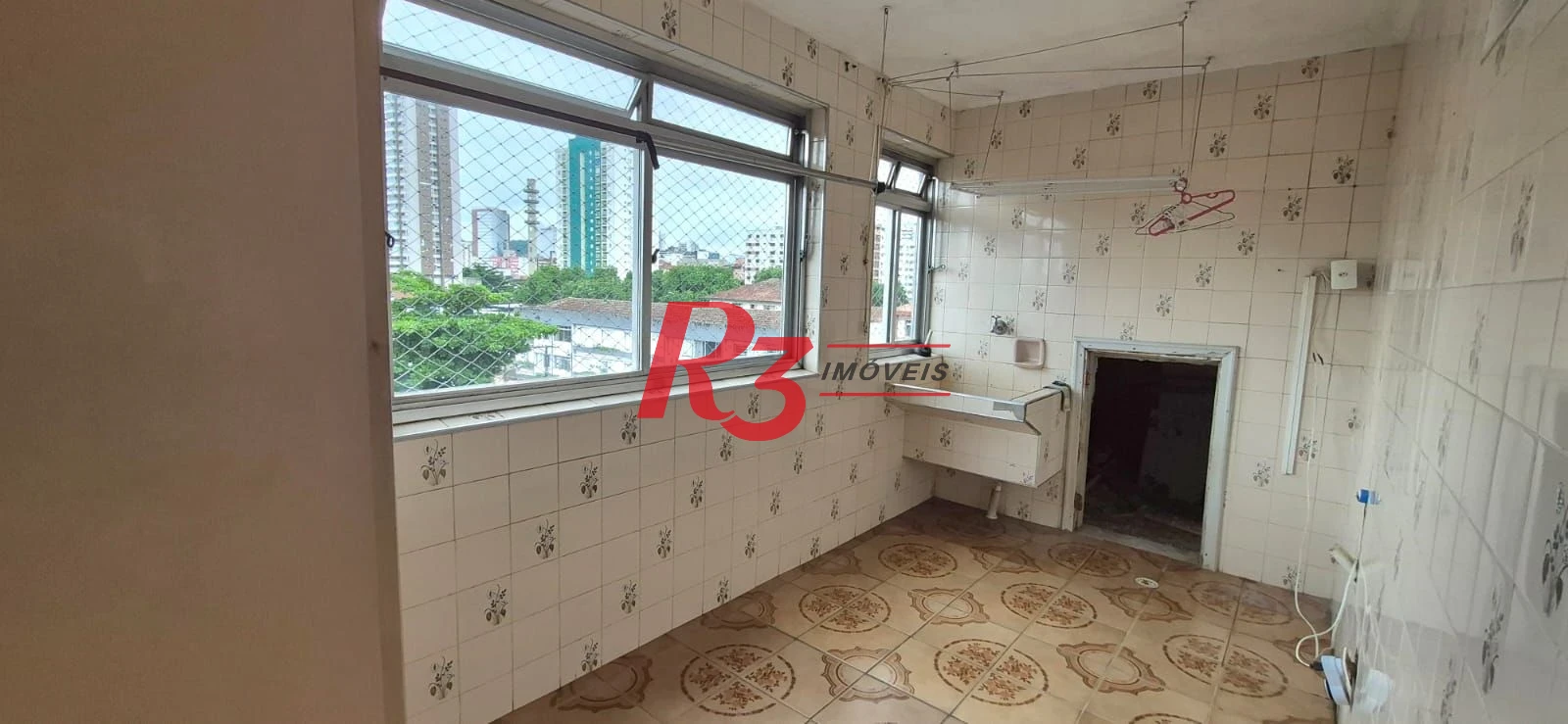 Cobertura com 5 dormitórios à venda, 422 m² por R$ 1.250.000,00 - Encruzilhada - Santos/SP