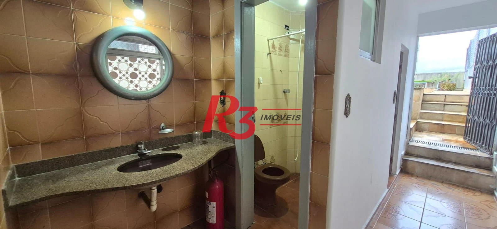 Cobertura com 5 dormitórios à venda, 422 m² por R$ 1.250.000,00 - Encruzilhada - Santos/SP