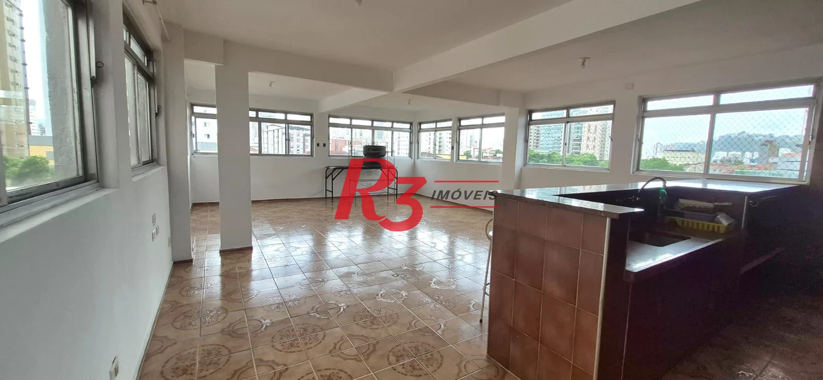 Cobertura com 5 dormitórios à venda, 422 m² por R$ 1.250.000,00 - Encruzilhada - Santos/SP