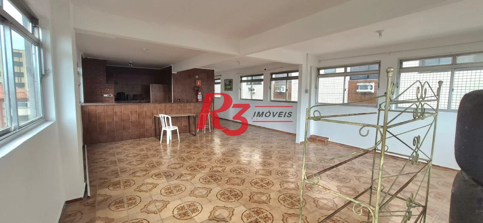 Cobertura com 5 dormitórios à venda, 422 m² por R$ 1.250.000,00 - Encruzilhada - Santos/SP