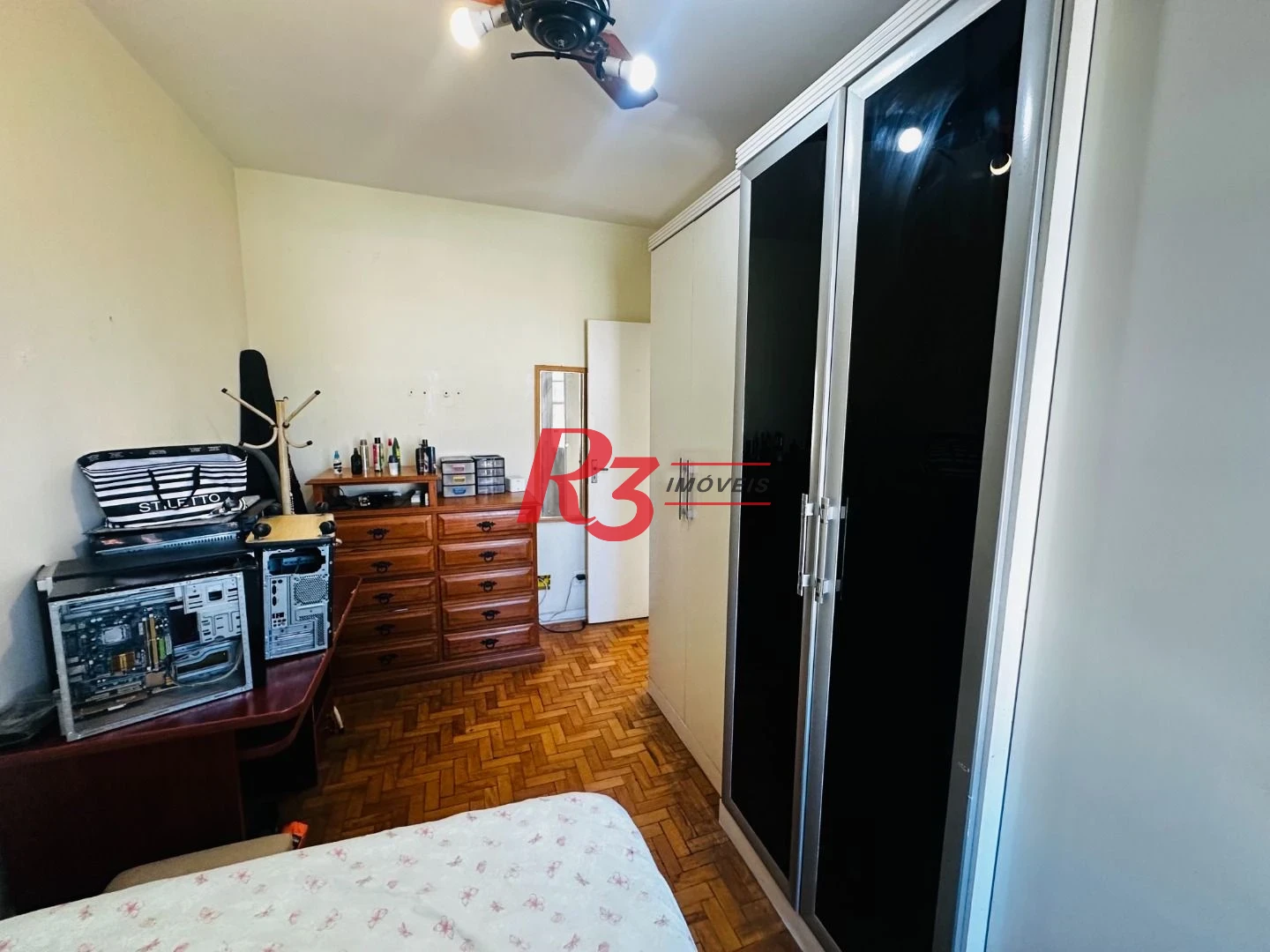 Apartamento com 3 dormitórios à venda, 104 m² por R$ 590.000,00 - Campo Grande - Santos/SP