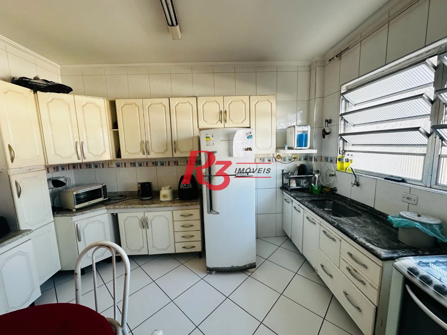 Apartamento com 3 dormitórios à venda, 104 m² por R$ 590.000,00 - Campo Grande - Santos/SP