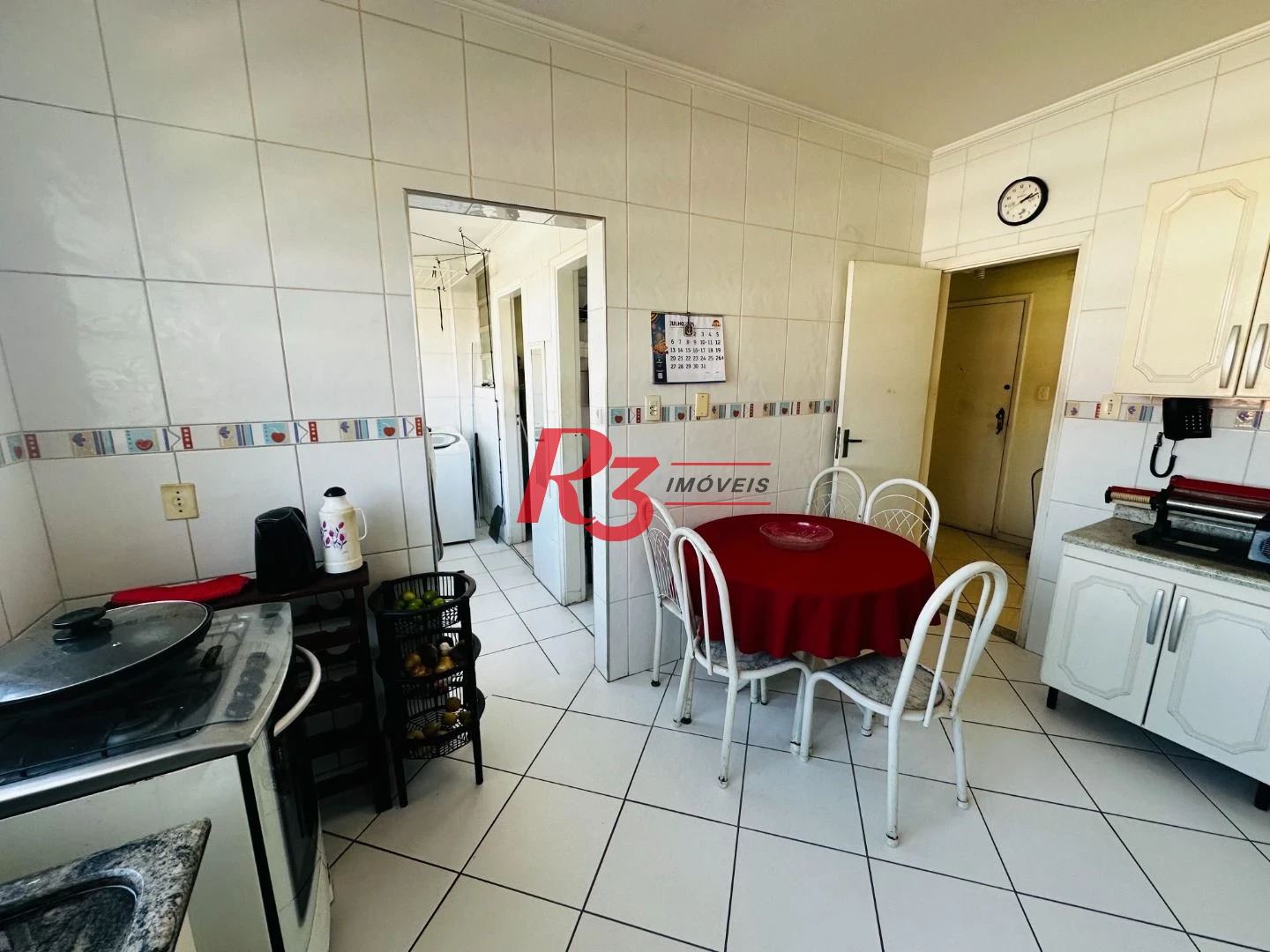 Apartamento com 3 dormitórios à venda, 104 m² por R$ 590.000,00 - Campo Grande - Santos/SP