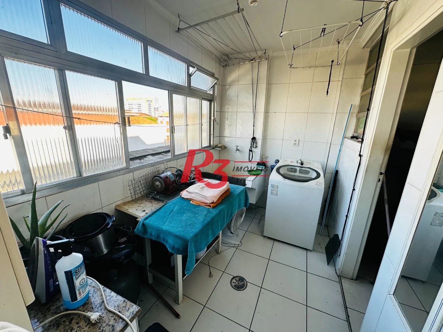 Apartamento com 3 dormitórios à venda, 104 m² por R$ 590.000,00 - Campo Grande - Santos/SP