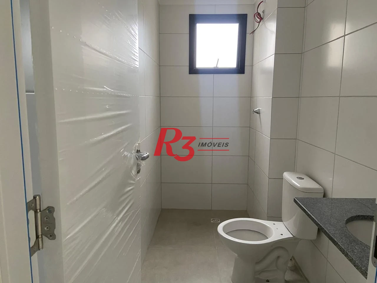 Apartamento com 2 dormitórios à venda, 81 m² por R$ 510.000,00 - Vila Guilhermina - Praia Grande/SP