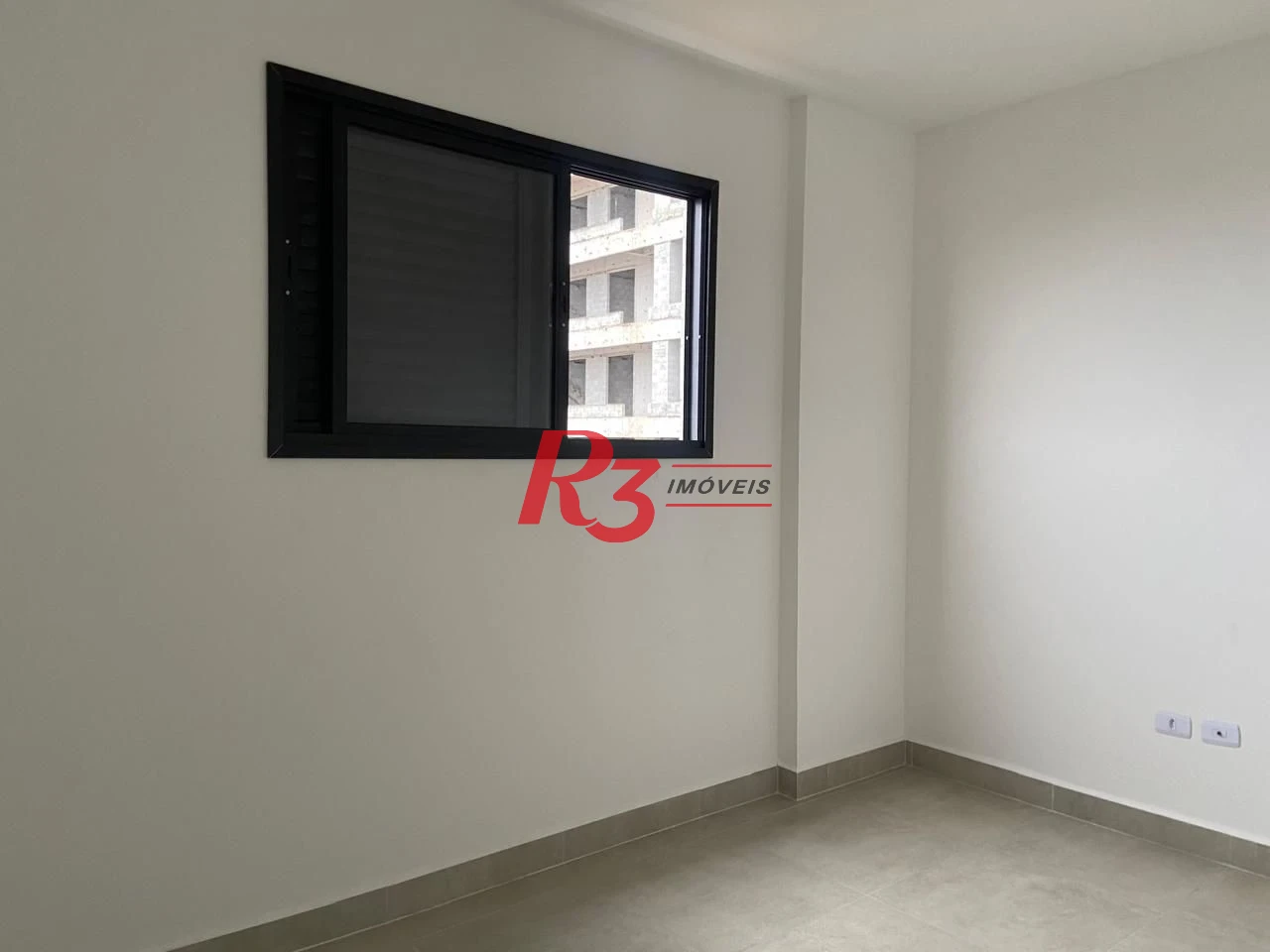 Apartamento com 2 dormitórios à venda, 81 m² por R$ 510.000,00 - Vila Guilhermina - Praia Grande/SP