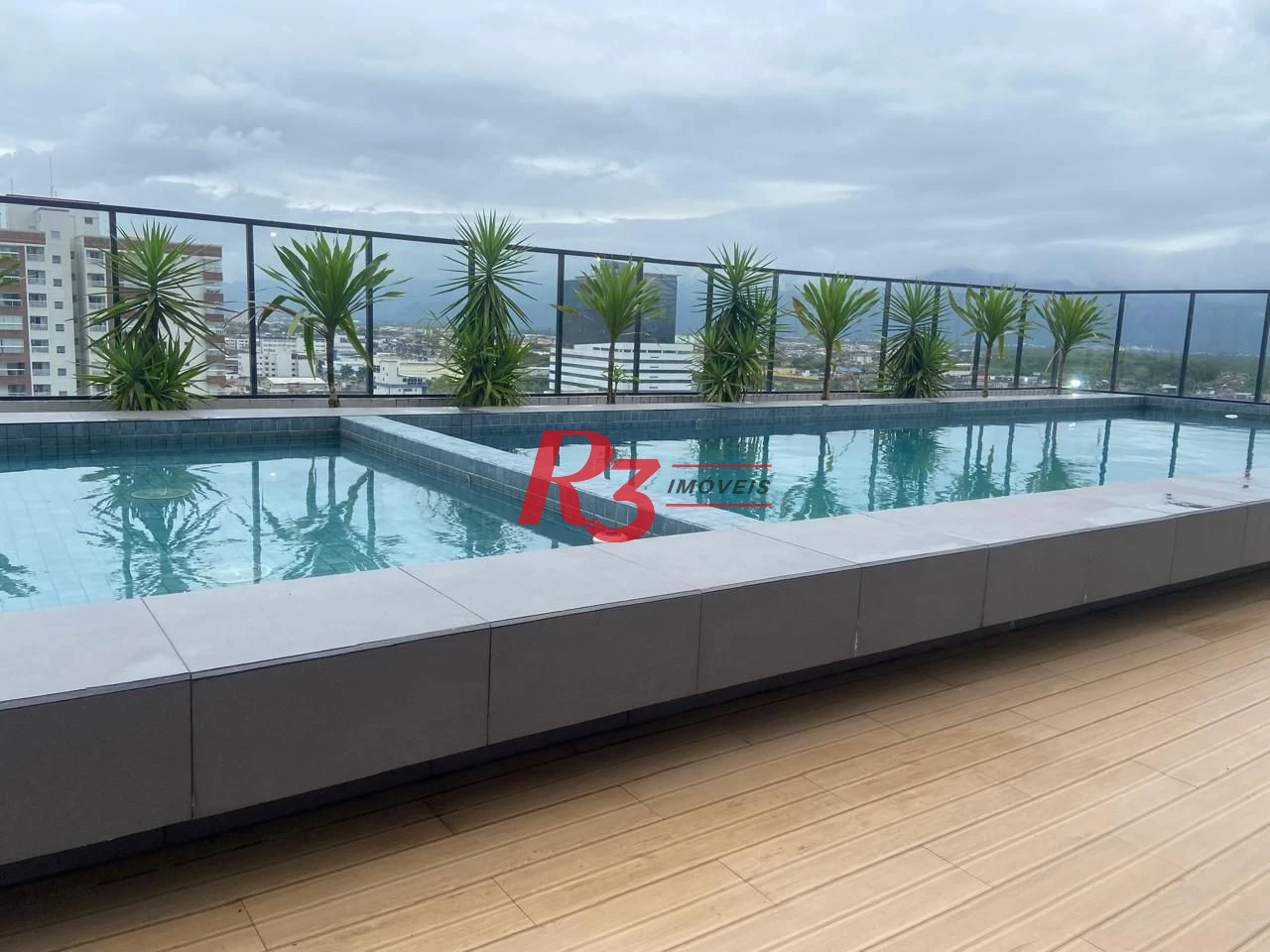Apartamento com 2 dormitórios à venda, 81 m² por R$ 510.000,00 - Vila Guilhermina - Praia Grande/SP