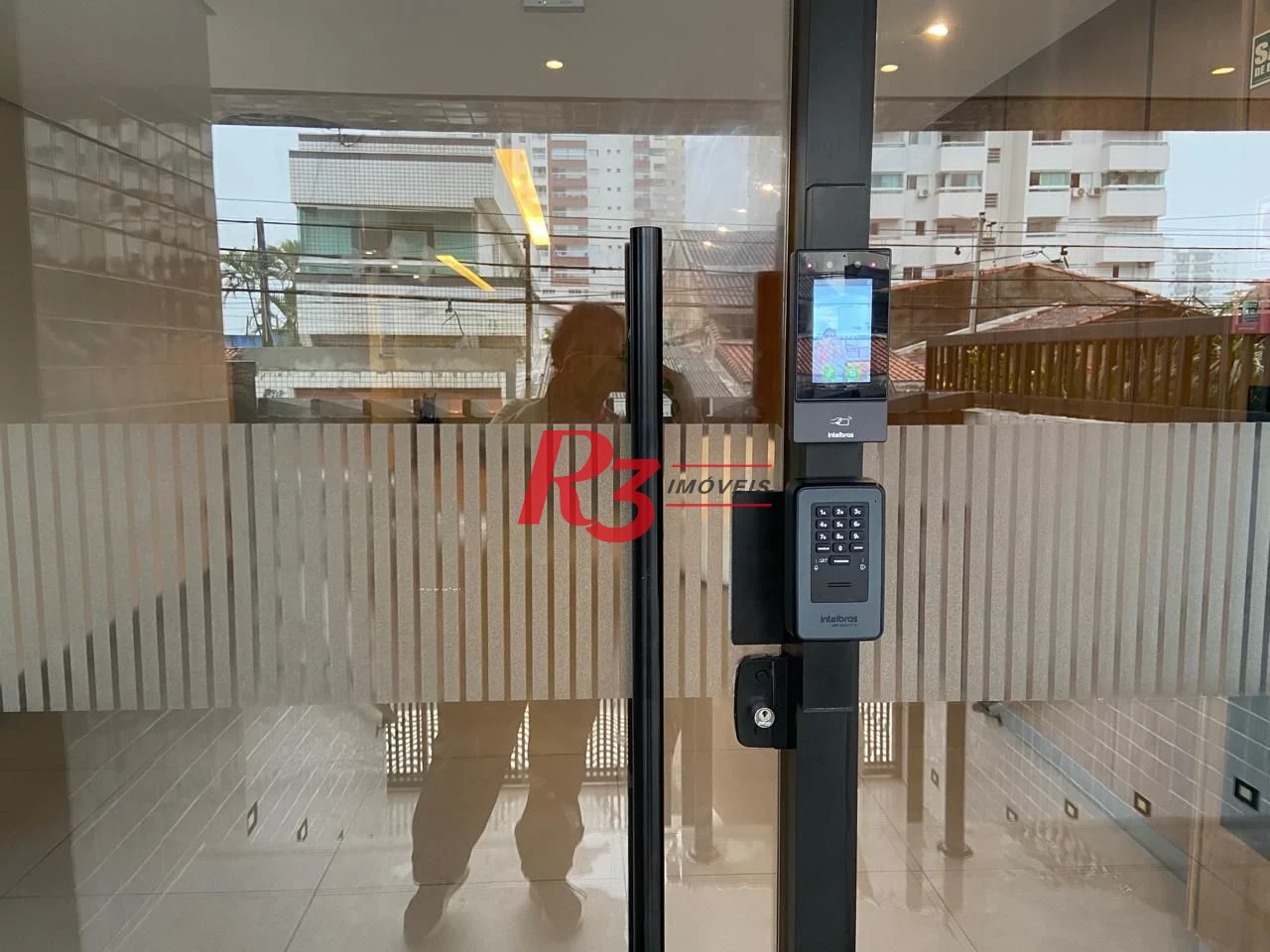 Apartamento com 2 dormitórios à venda, 81 m² por R$ 510.000,00 - Vila Guilhermina - Praia Grande/SP