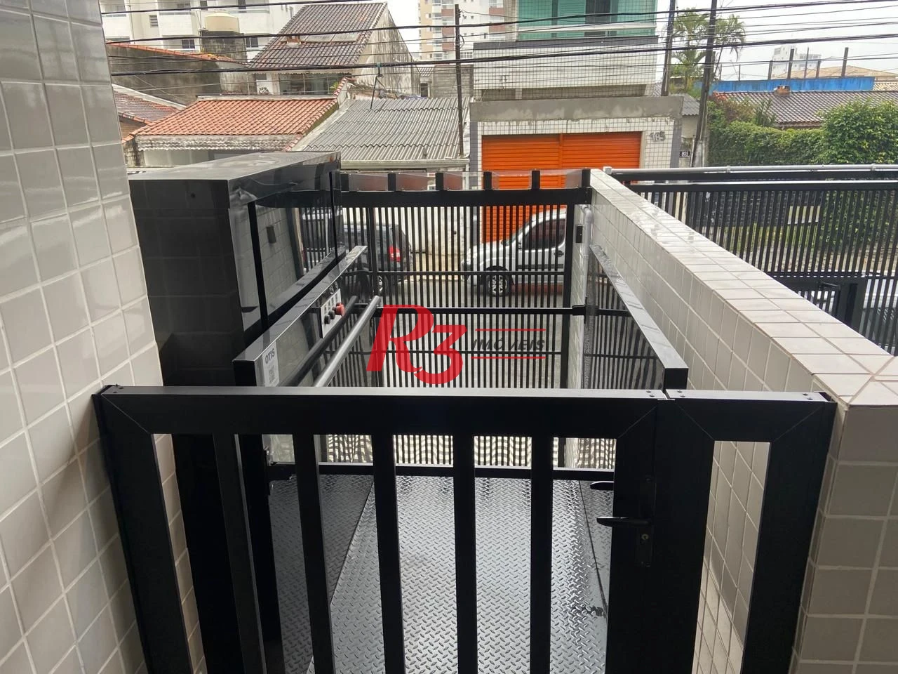 Apartamento com 2 dormitórios à venda, 81 m² por R$ 510.000,00 - Vila Guilhermina - Praia Grande/SP
