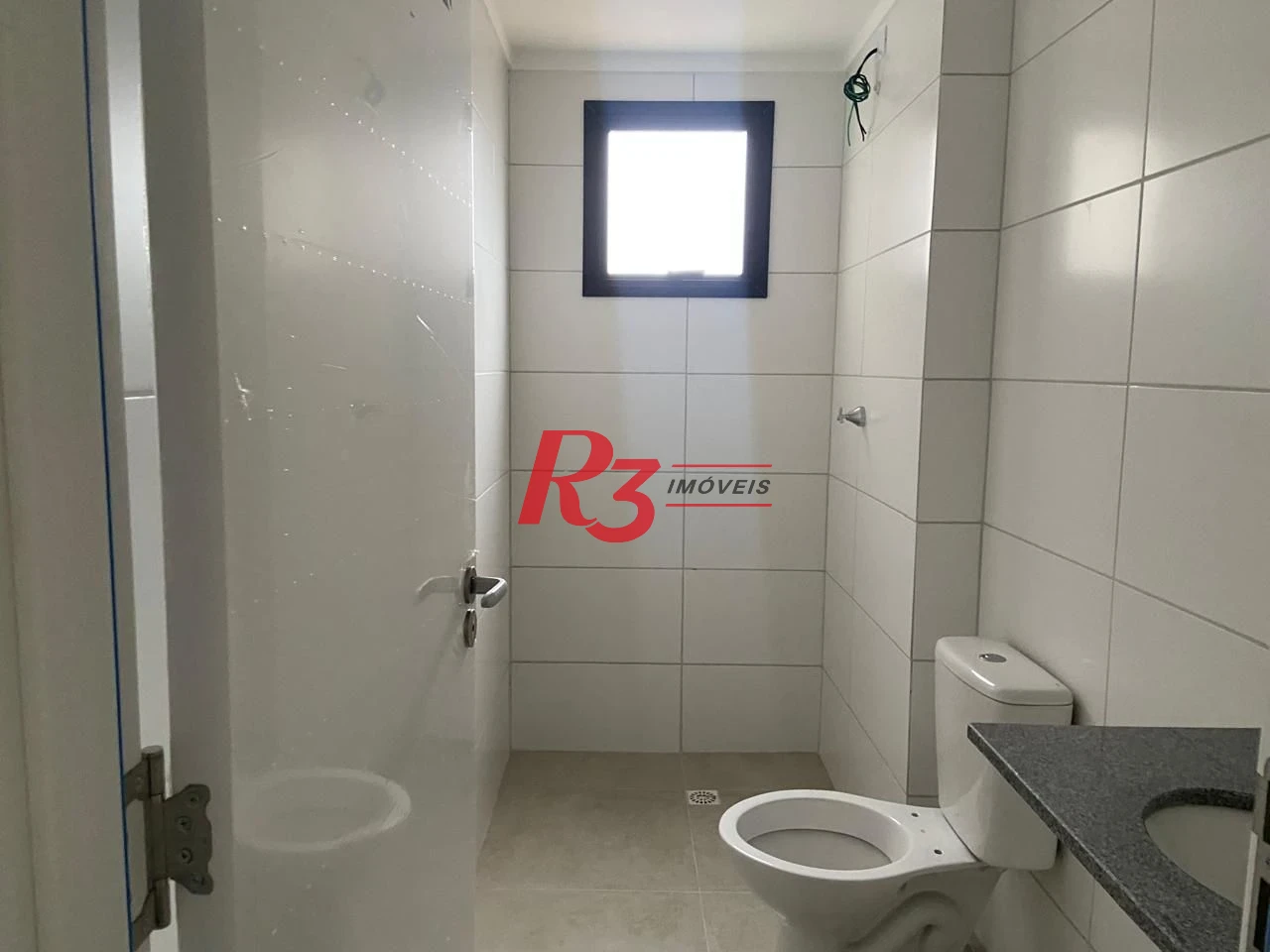 Apartamento com 2 dormitórios à venda, 81 m² por R$ 510.000,00 - Vila Guilhermina - Praia Grande/SP