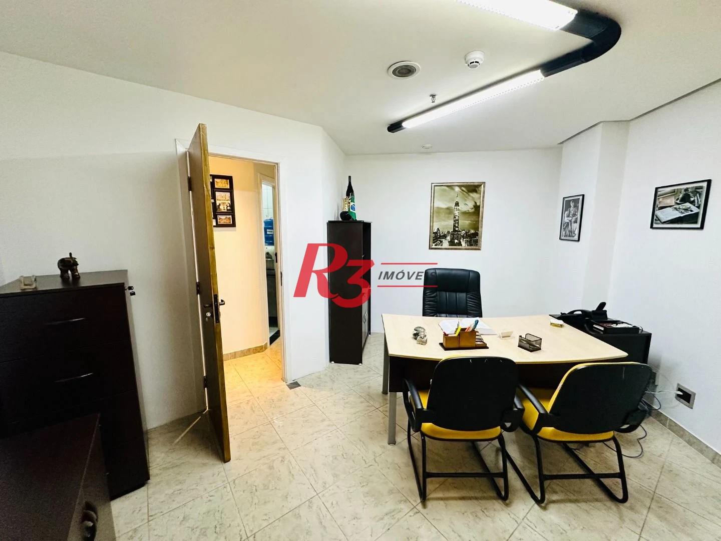 Sala, 53 m² - venda por R$ 300.000,00 ou aluguel por R$ 3.000,00/mês - Vila Nova - Santos/SP