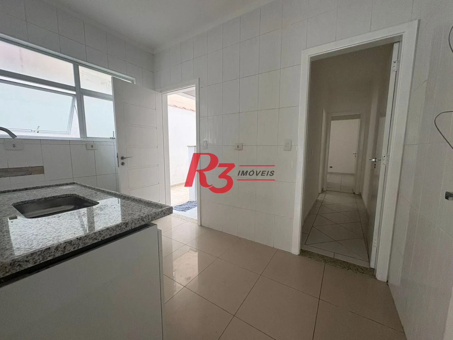 Casa com 2 dormitórios para alugar, 100 m² por R$ 3.700,00/mês - Aparecida - Santos/SP