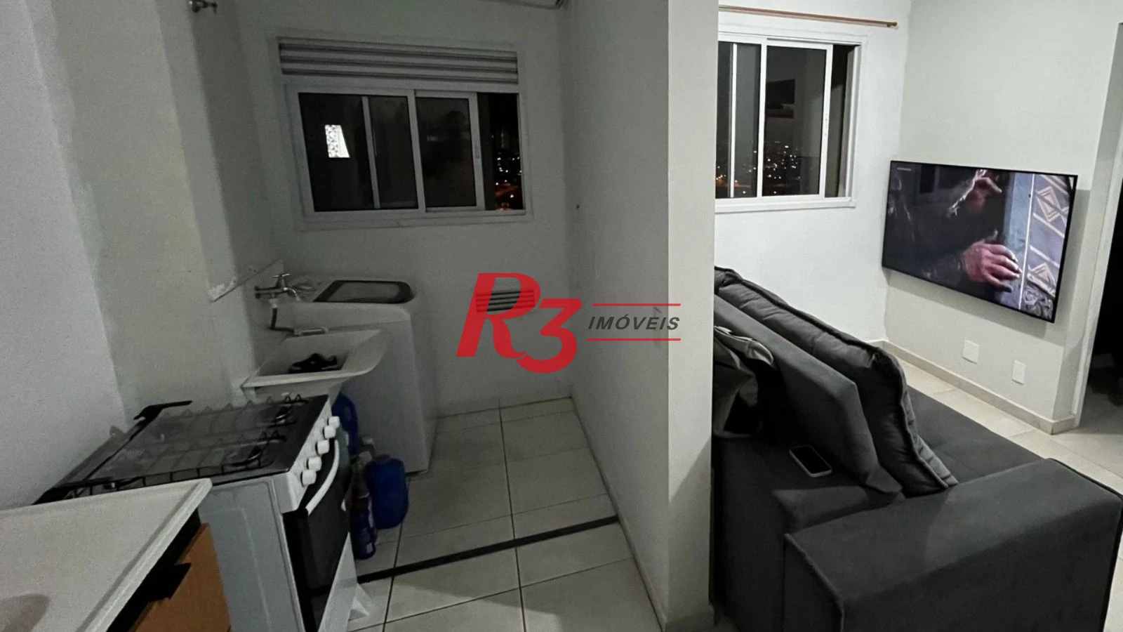 Apartamento com 2 dormitórios à venda, 45 m² por R$ 300.000,00 - Castelo - Santos/SP
