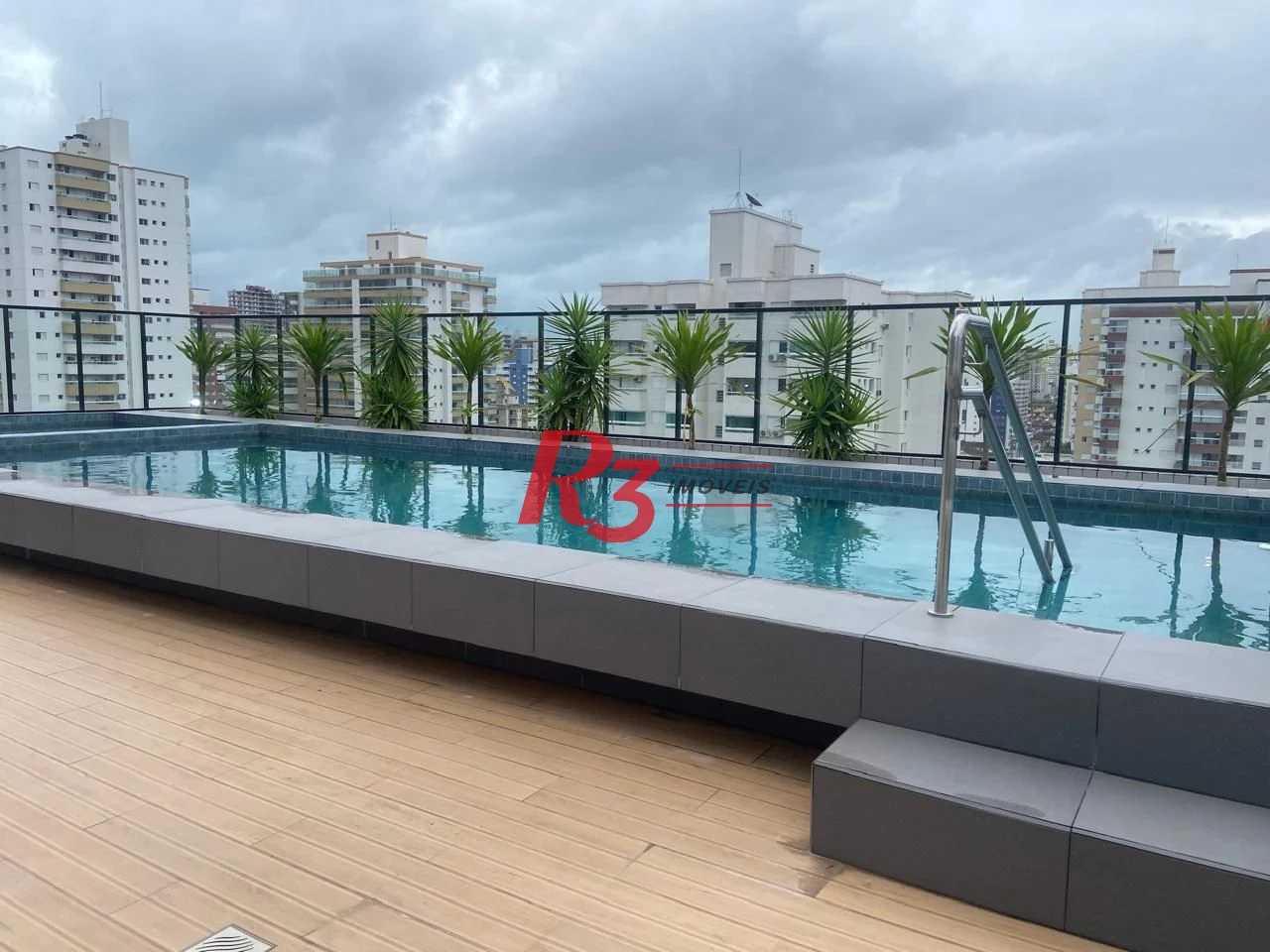 Apartamento com 2 dormitórios à venda, 82 m² por R$ 580.000,00 - Vila Guilhermina - Praia Grande/SP