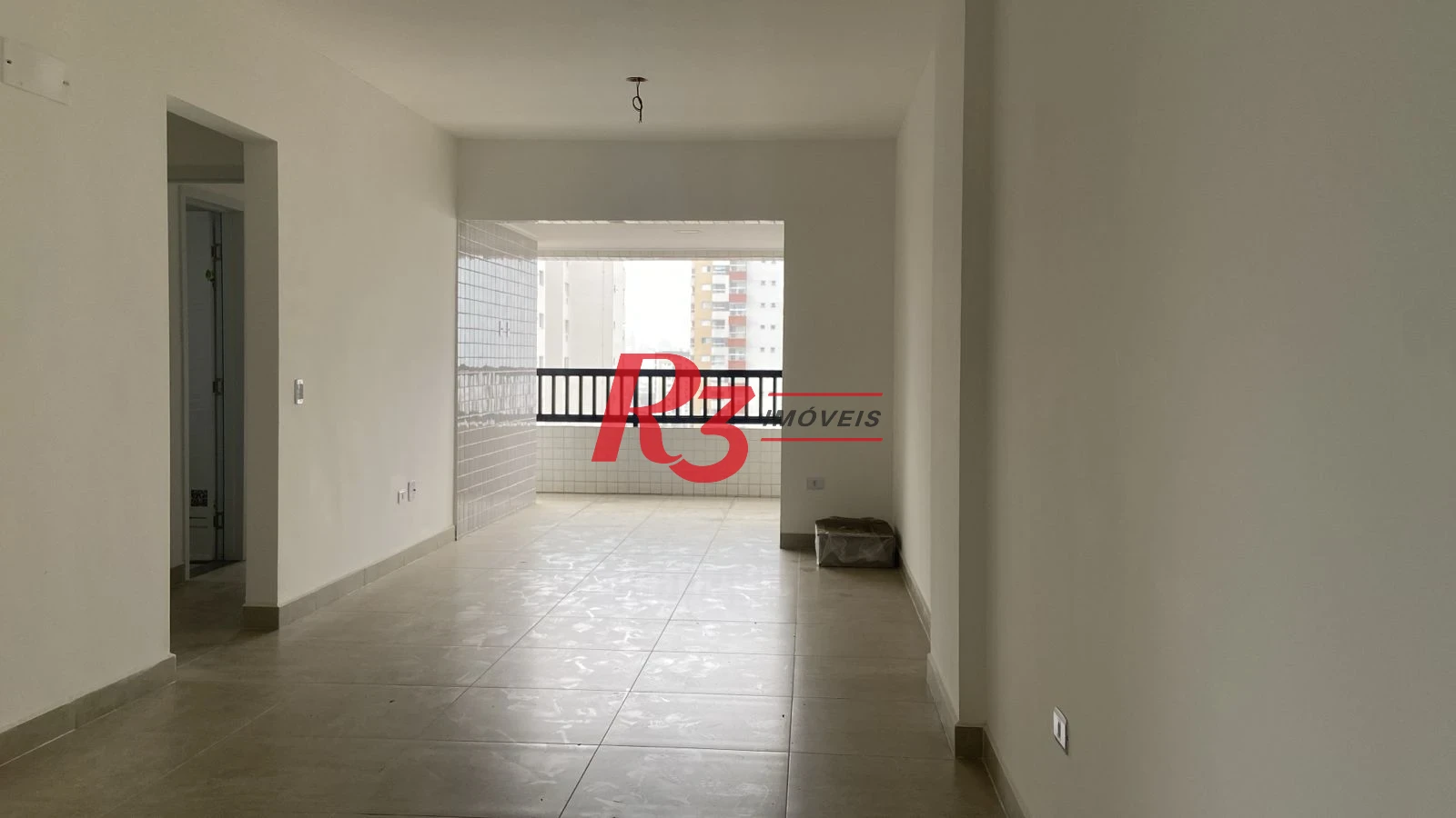 Apartamento com 2 dormitórios à venda, 82 m² por R$ 580.000,00 - Vila Guilhermina - Praia Grande/SP