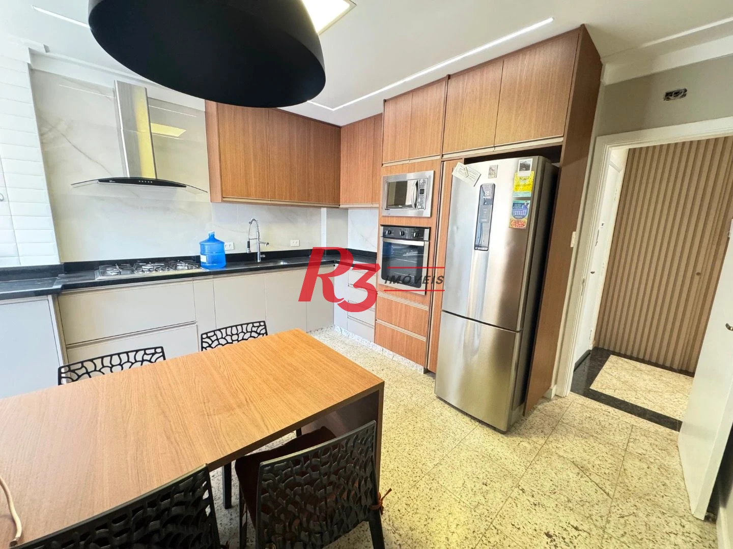 Apartamento para alugar, 107 m² por R$ 9.000,01/mês - Ponta da Praia - Santos/SP
