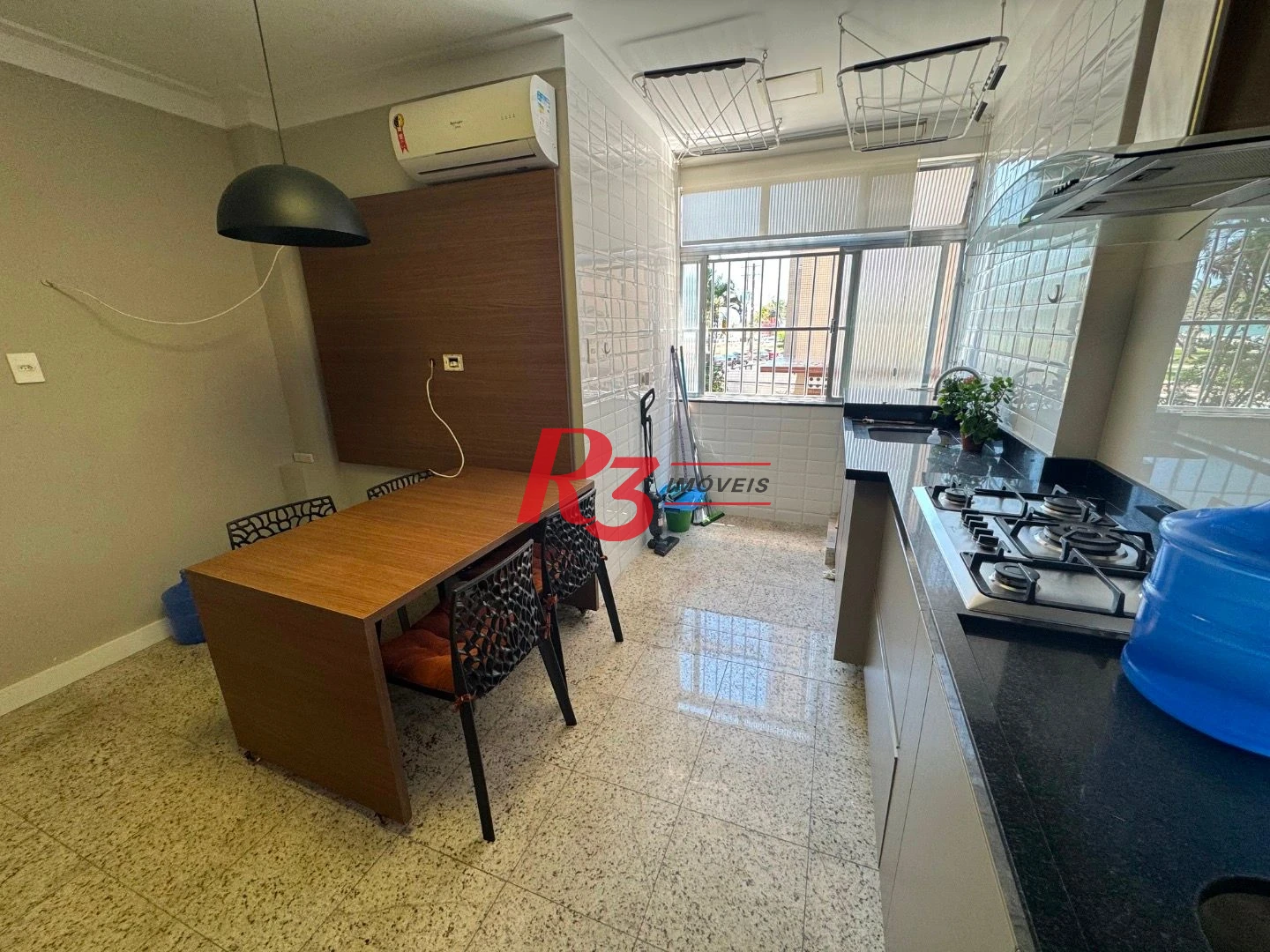 Apartamento para alugar, 107 m² por R$ 9.000,01/mês - Ponta da Praia - Santos/SP
