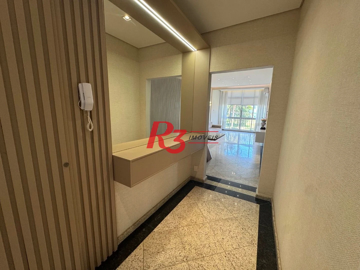 Apartamento para alugar, 107 m² por R$ 9.000,01/mês - Ponta da Praia - Santos/SP