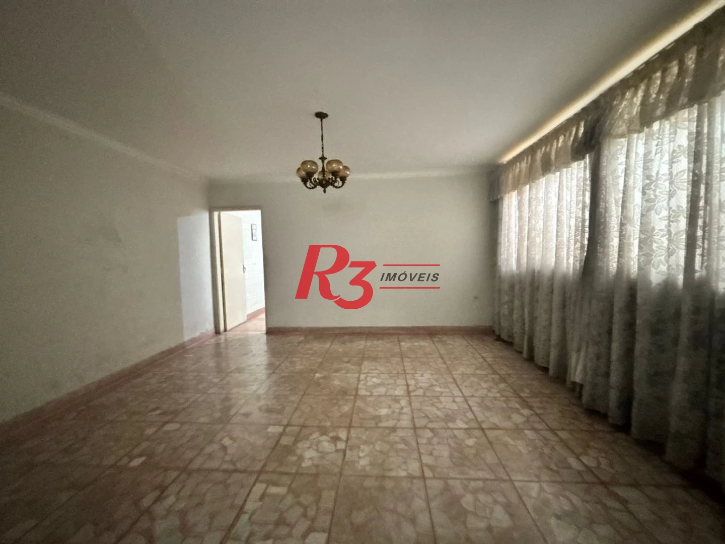 Sobrado com 3 dormitórios, 250 m² - venda por R$ 3.200.000,00 ou aluguel por R$ 24.300,01/mês - Encruzilhada - Santos/SP