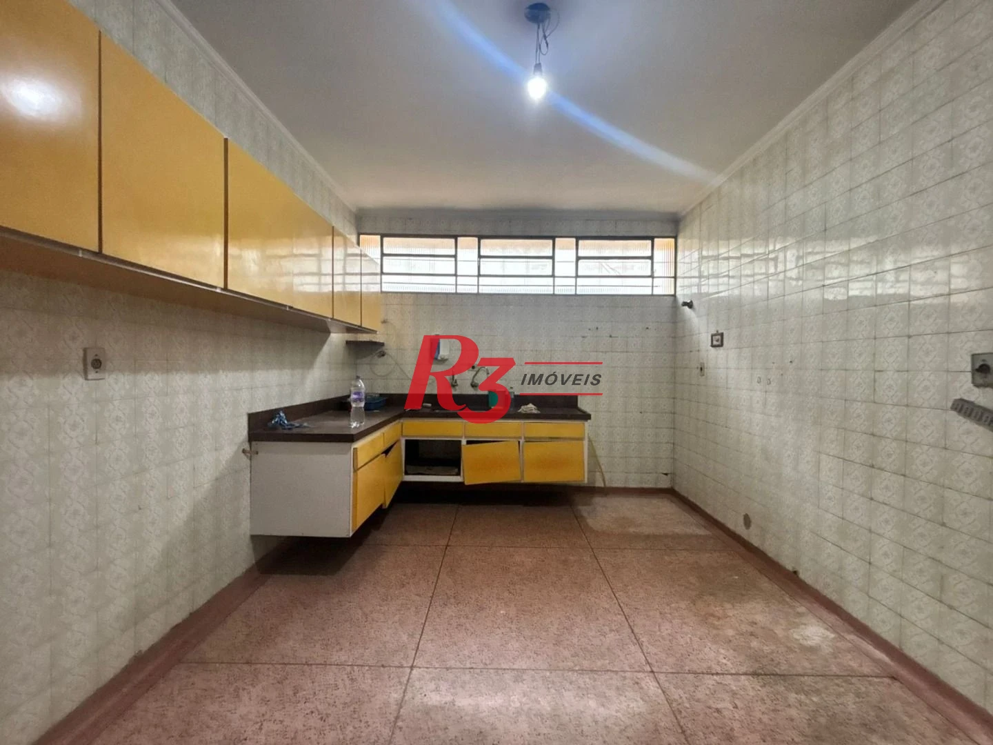 Sobrado com 3 dormitórios, 250 m² - venda por R$ 3.200.000,00 ou aluguel por R$ 24.300,01/mês - Encruzilhada - Santos/SP