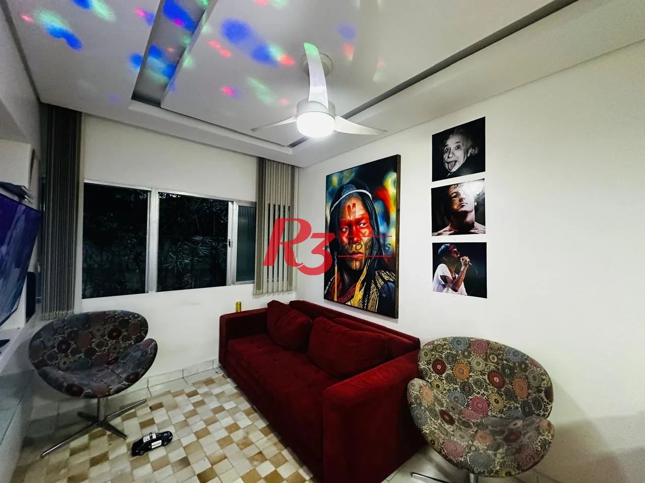 Apartamento com 1 dormitório à venda, 39 m² por R$ 300.000,00 - Ilha Porchat - São Vicente/SP