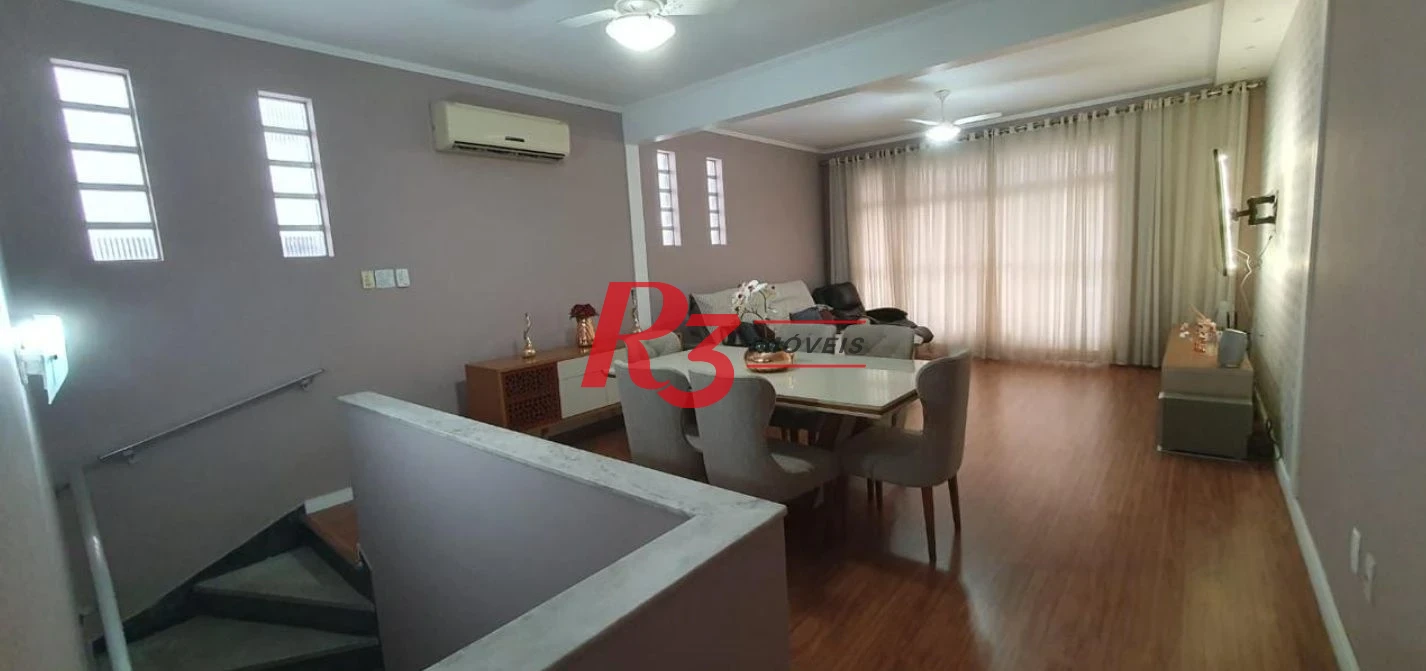 Casa com 3 dormitórios à venda, 149 m² por R$ 910.000,00 - Vila Belmiro - Santos/SP