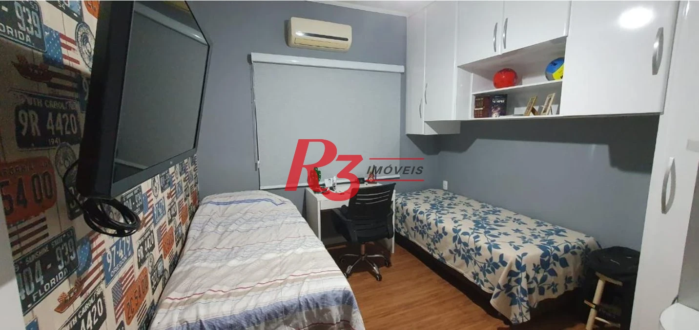Casa com 3 dormitórios à venda, 149 m² por R$ 910.000,00 - Vila Belmiro - Santos/SP
